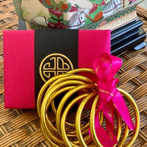 BuDhaGirl All Weather Gold Bangles Medium - Picture 12 of 15